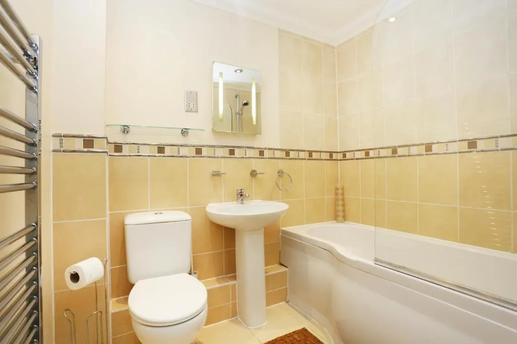 Bournecoast: Town Centre - Walk To Beach - Fm3198 Bournemouth Apartment